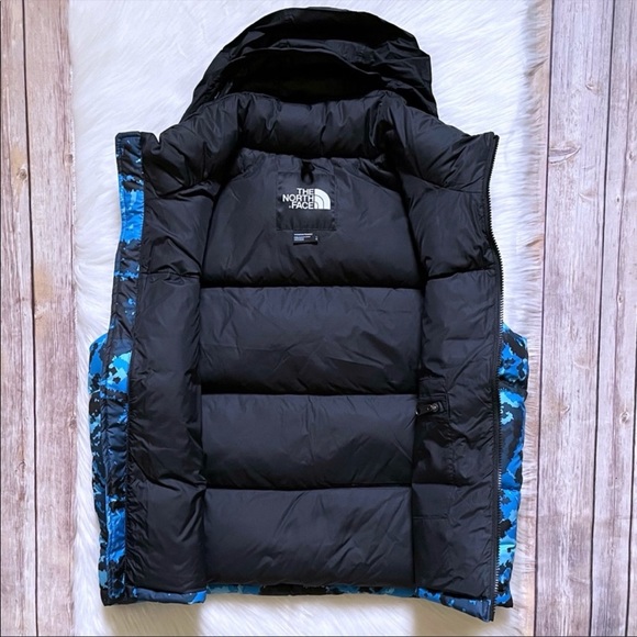 The North Face Women’s 1996 Retro Nuptse Vest - Picture 4 of 8